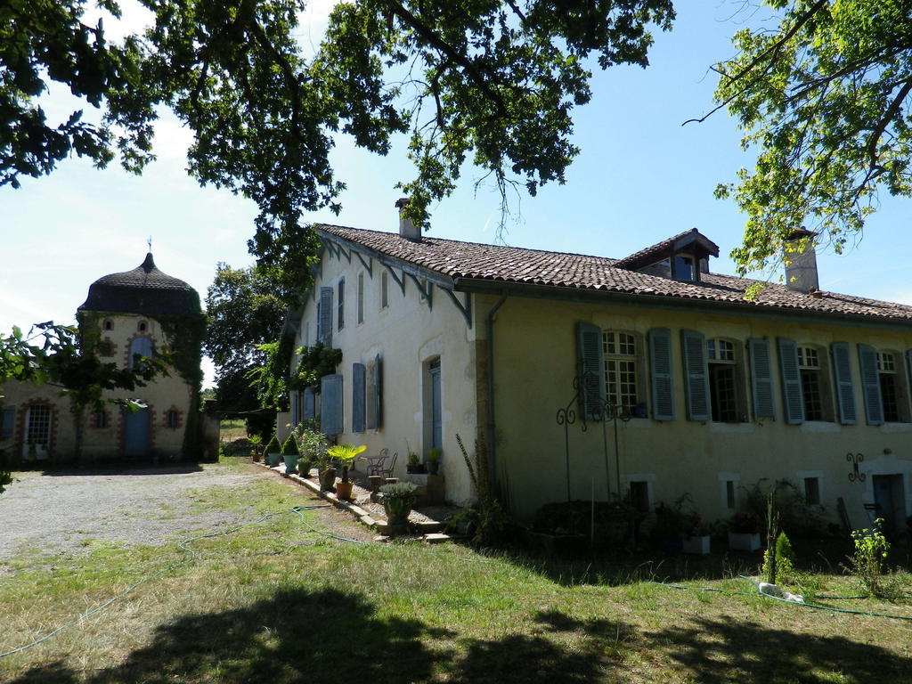Chambres Et Table D'Hotes Manoir Capcazal De Pachiou Mimbaste 外观 照片
