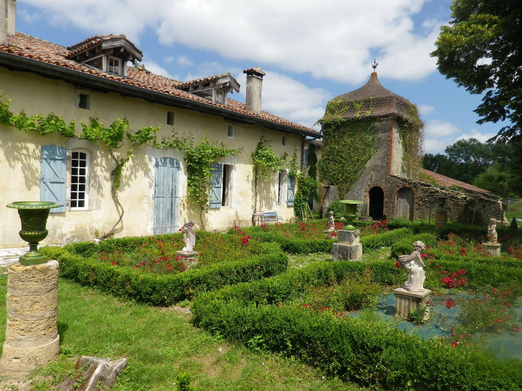 Chambres Et Table D'Hotes Manoir Capcazal De Pachiou Mimbaste 外观 照片